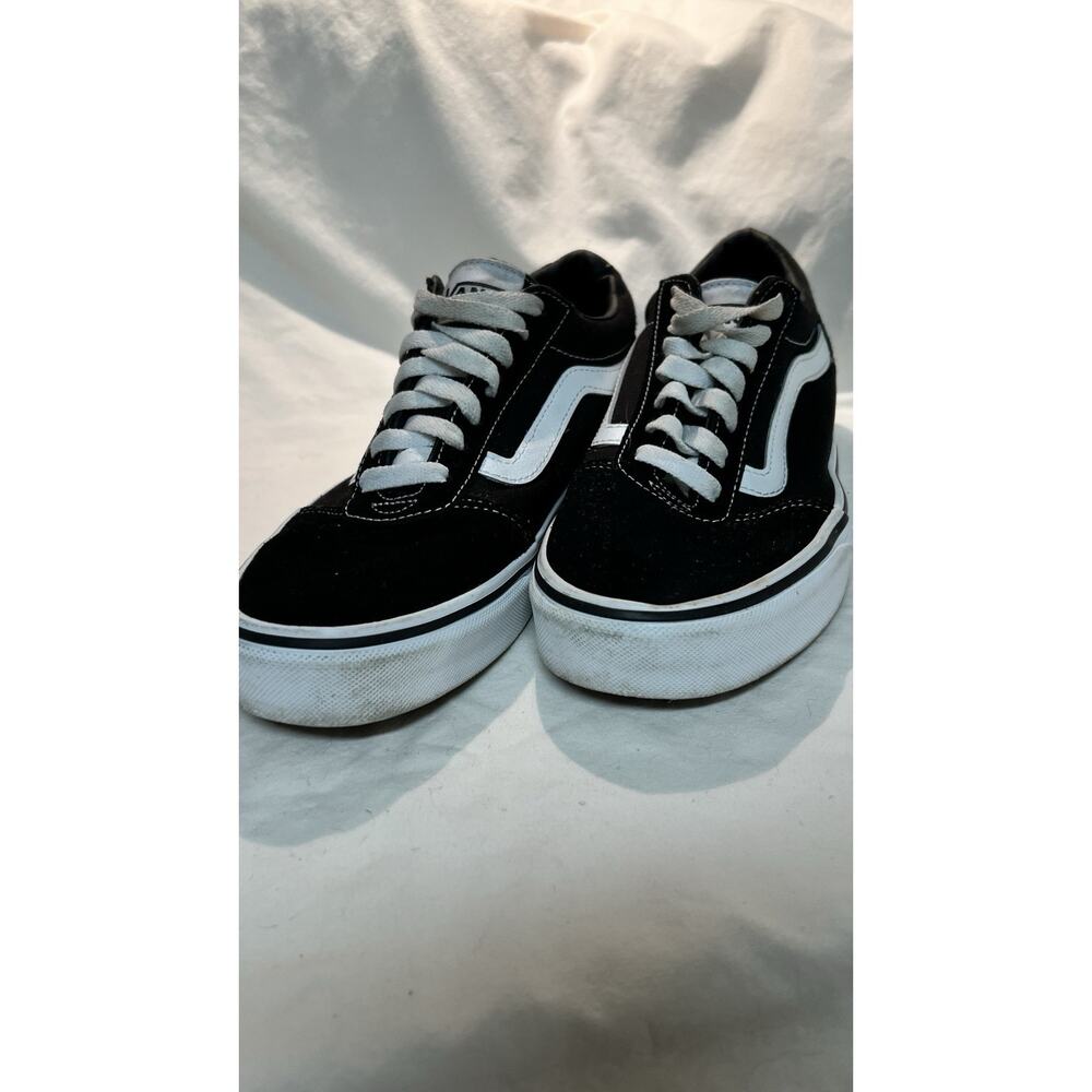 Vans Old Skool Black White Low Top Skate Shoes Men 7 Women 8.5 Classic - Picture 2 of 10